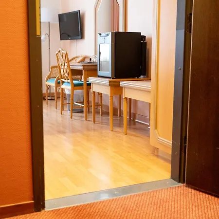 Hotell Hiisi Seaport 3*