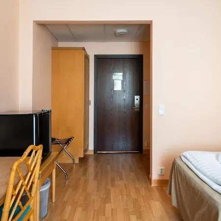 Hotel Hiisi Seaport 3*