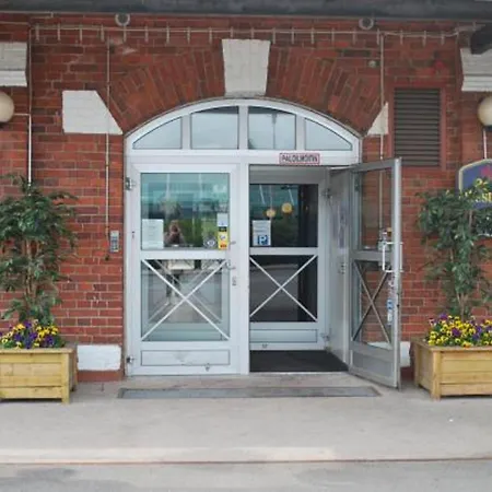 فندق Hiisi Seaport