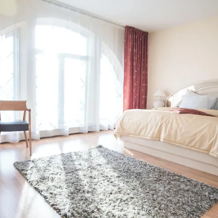 Hiisi Seaport 3* توركو