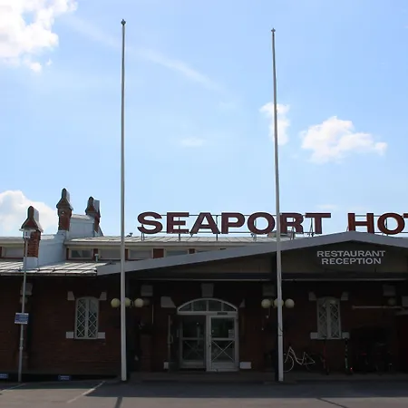 Hiisi Seaport